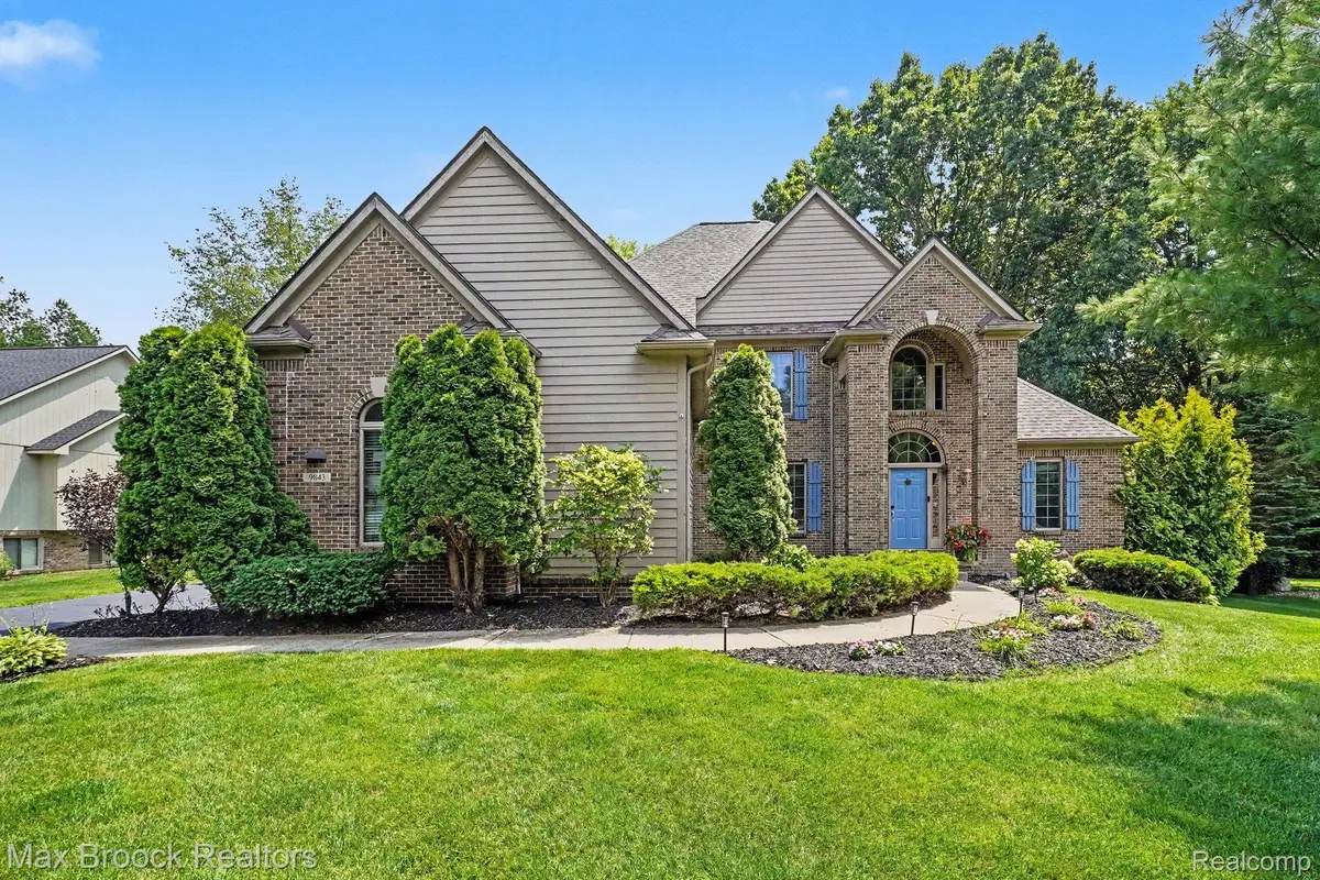 9843 Oak Valley Drive, Clarkston, MI 48348 - #1