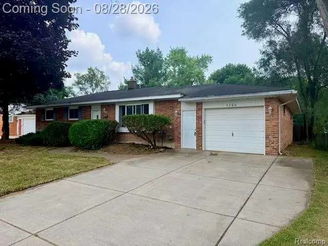 1300 Edgeorge Street, Waterford, MI 48327 - #3