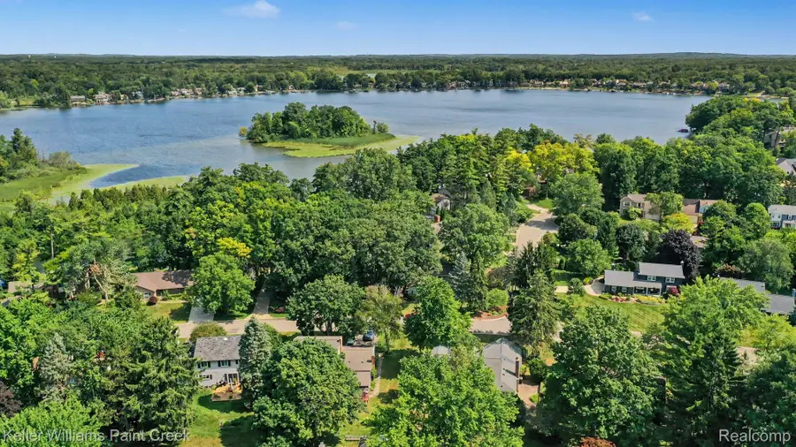 2711 Armstrong Drive, Orion, MI 48360 - #2