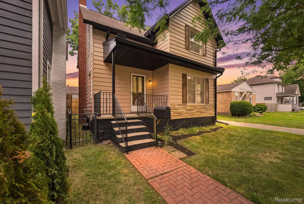 99 South Avenue, Mount Clemens, MI 48043 - #1