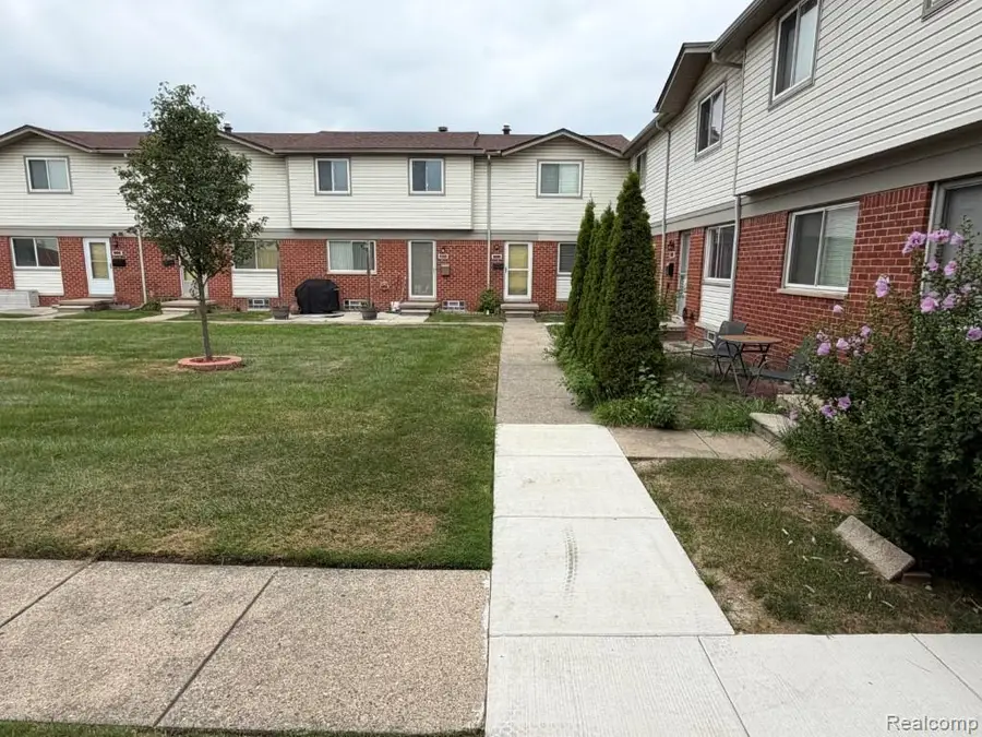 20934 Hunt, Roseville, MI 48066 - #3