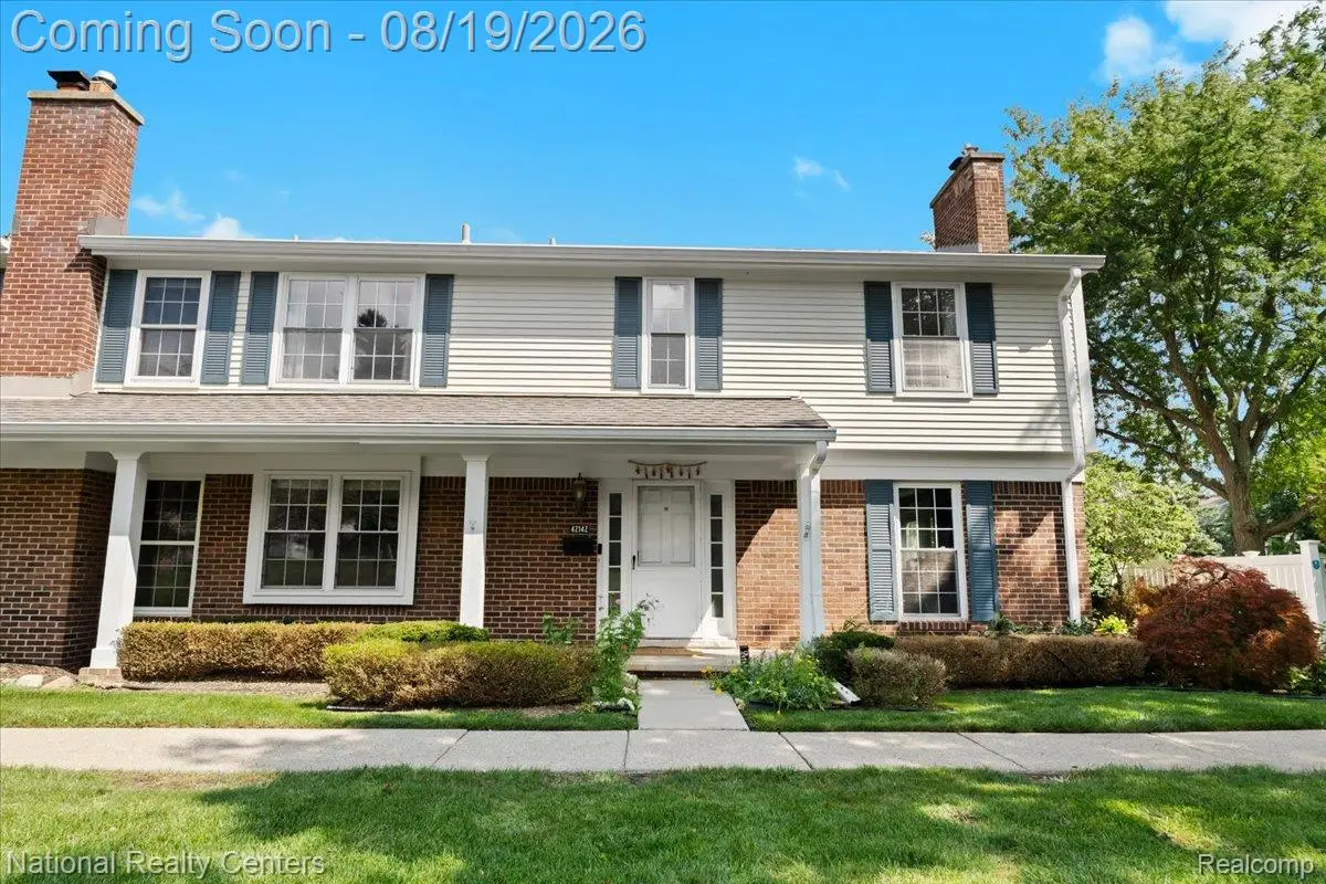 42142 Roscommon Street, Novi, MI 48167 - #1