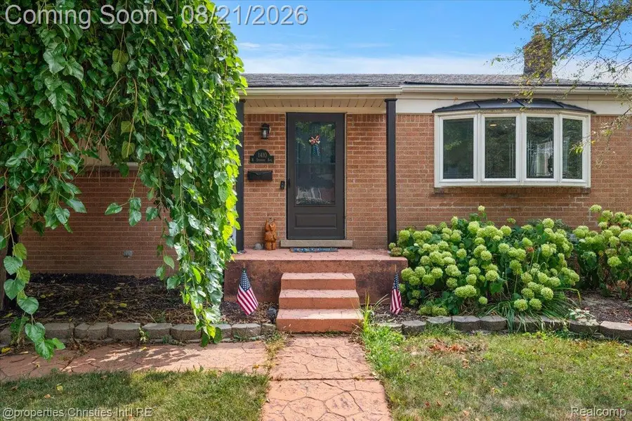 1410 N Stephen Avenue, Clawson, MI 48017 - #2
