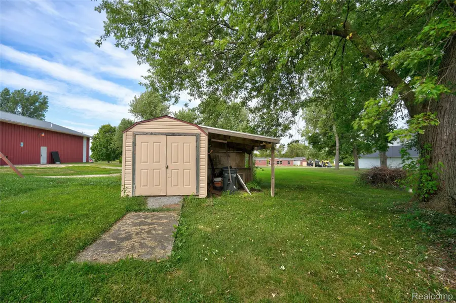 207 Park Street, Gaines, MI 48436 - #3