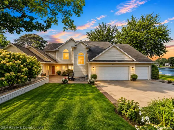 146 Castlewood Drive, Brooklyn, MI 49230