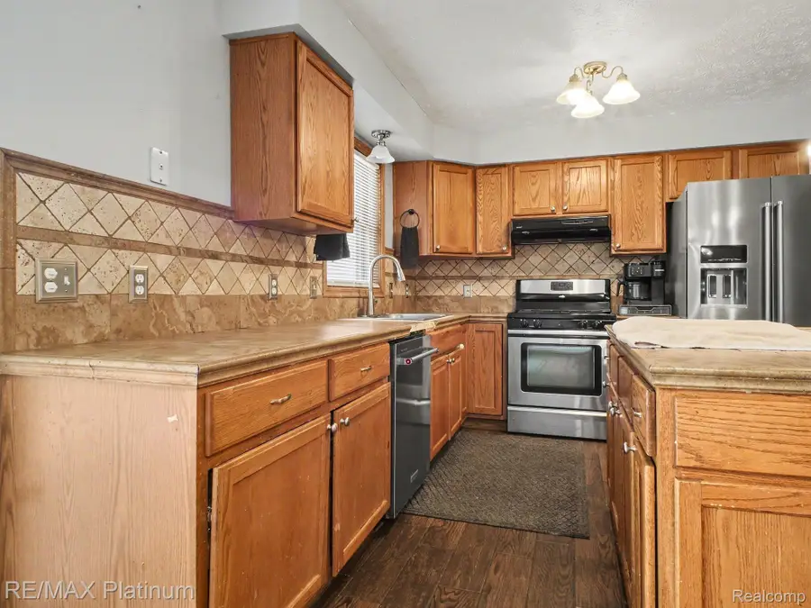 3215 Rafferty Drive, Howell, MI 48843 - #3