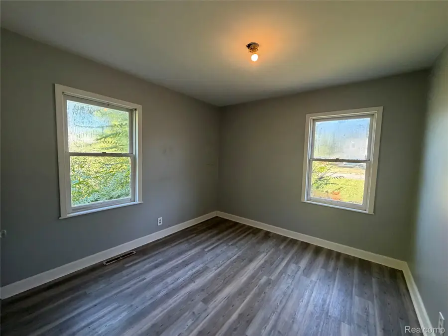 3320 Leith Street, Flint, MI 48506 - #3