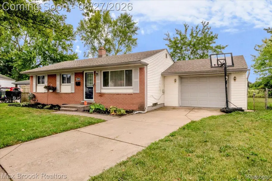 26441 Roberta Street, Roseville, MI 48066 - #2