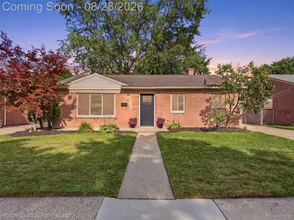 8360 N Henry Ruff Road, Westland, MI 48185