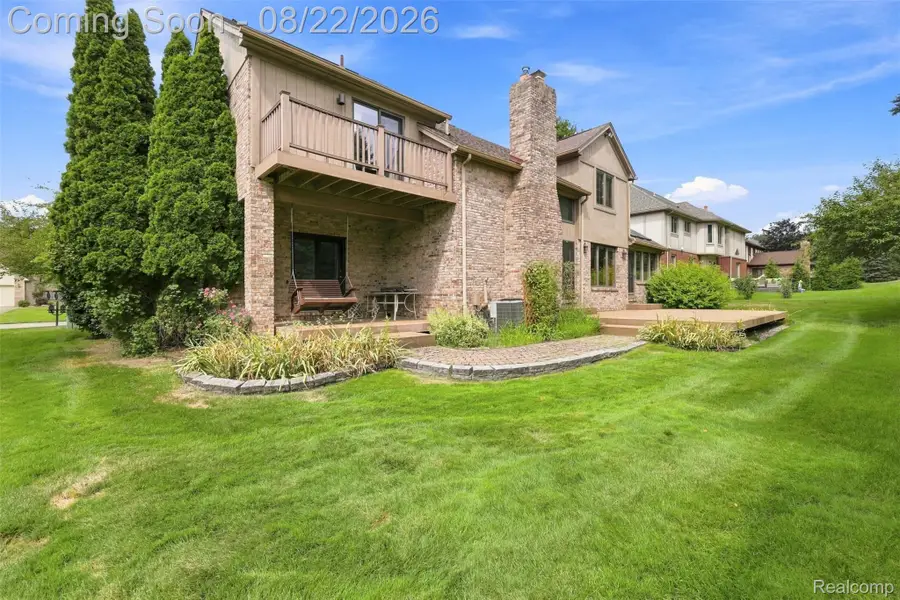 2070 Reagan Drive, Rochester Hills, MI 48309 - #2