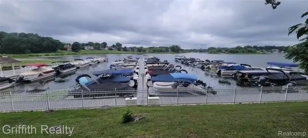 Unit #43 Oak Pointe Marina, Brighton, MI 48116