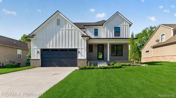 0002 Key West Way, LakeOrion, MI 48360