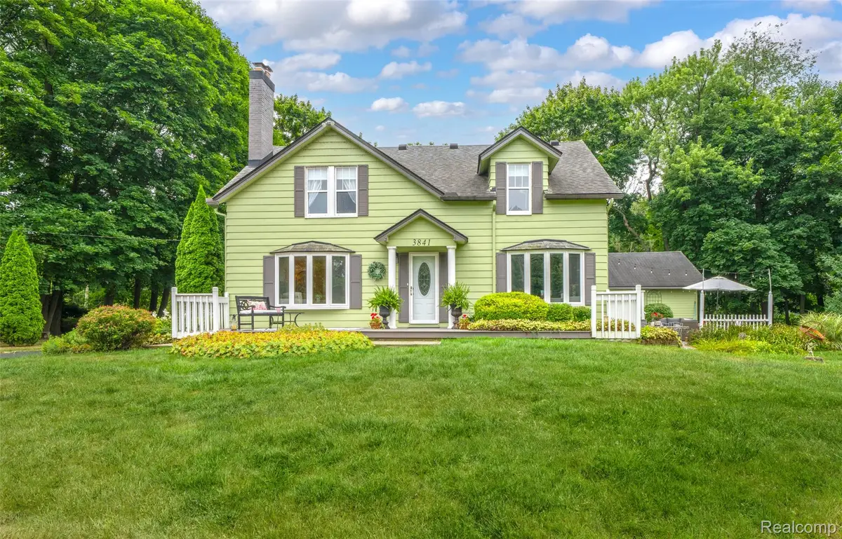 3841 Covert Road, Waterford, MI 48328 - #1
