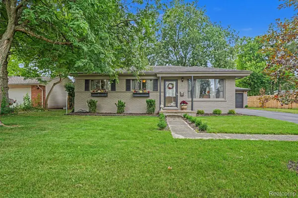 6063 Graper Drive, Waterford, MI 48329