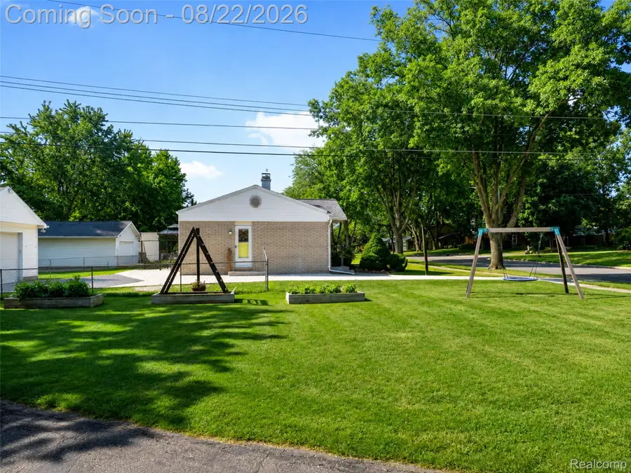 250 Wallace Drive, Saline, MI 48176 - #2