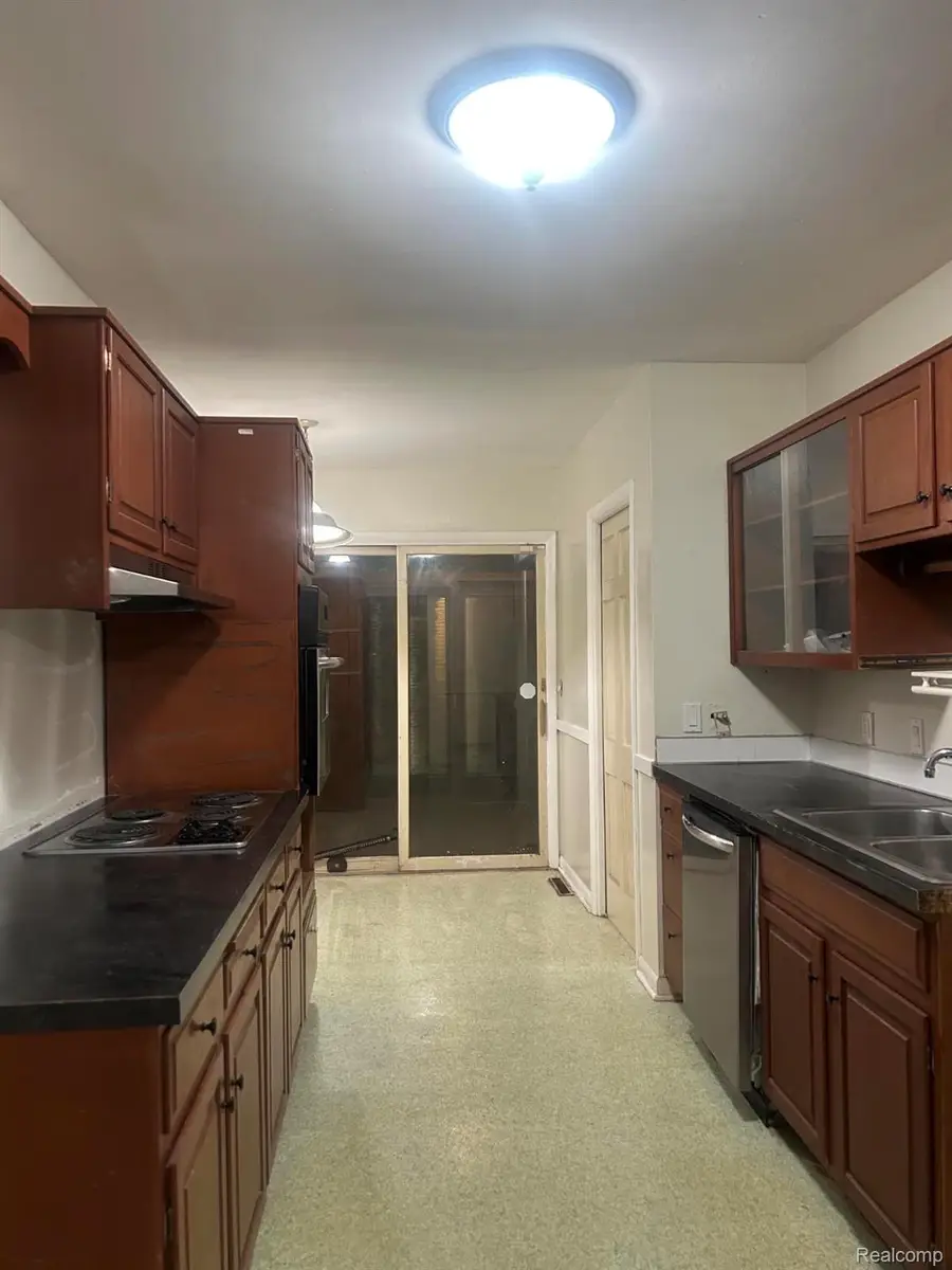228 Borland Court, Saginaw, MI 48602 - #3