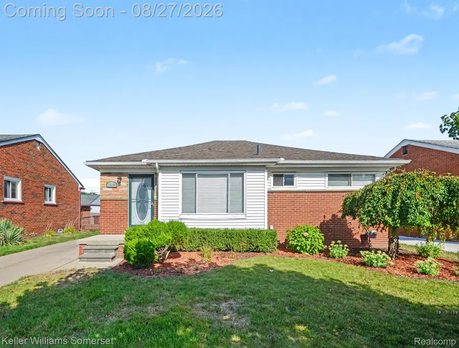 29100 Rosemont Street, Roseville, MI 48066 - #2
