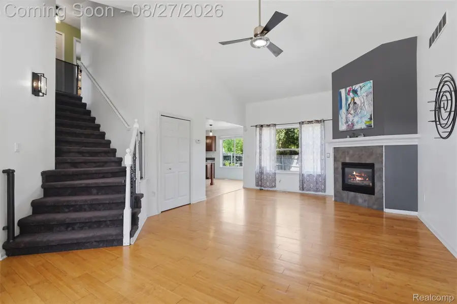 22571 E 13 Mile Road, Saint Clair Shores, MI 48082 - #3