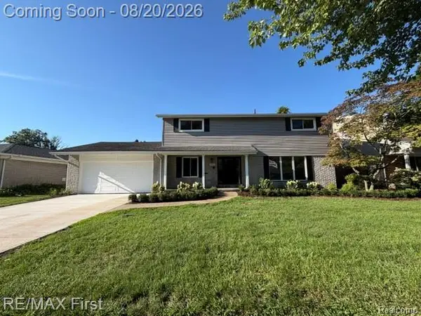 971 Canterbury Road, GrossePointeWoods, MI 48236