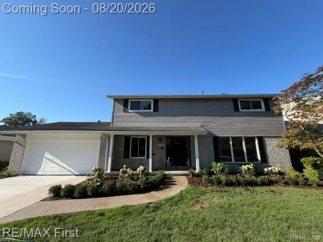 971 Canterbury Road, Grosse Pointe Woods, MI 48236 - #2