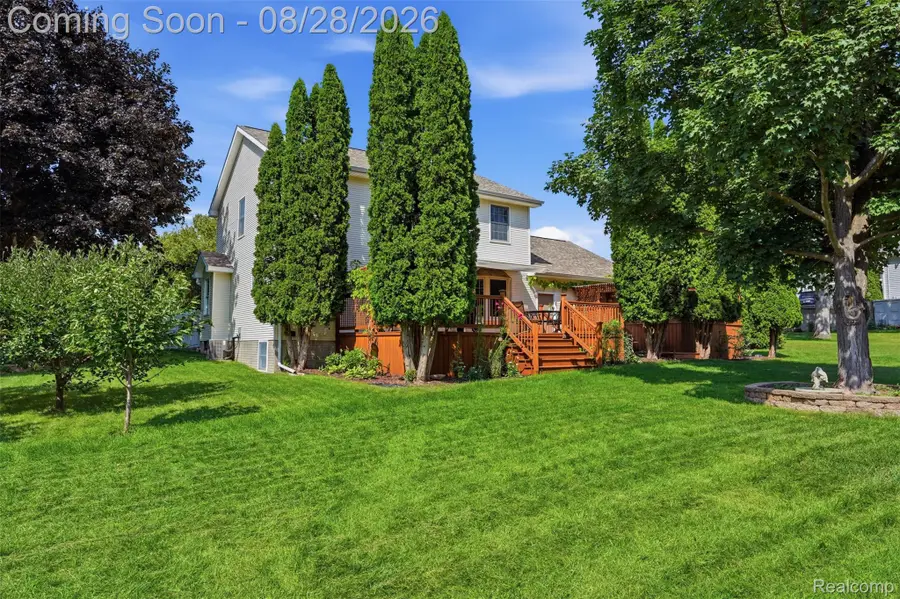 9380 Englishman Drive, Fenton, MI 48430 - #2
