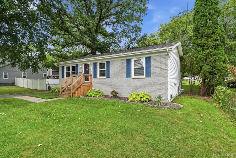 26191 Wolverine Street, Madison Heights, MI 48071 - #2