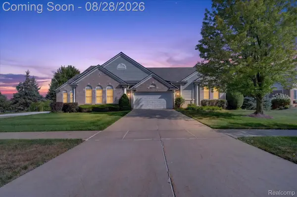 16590 Cottonwood Court, Northville, MI 48168
