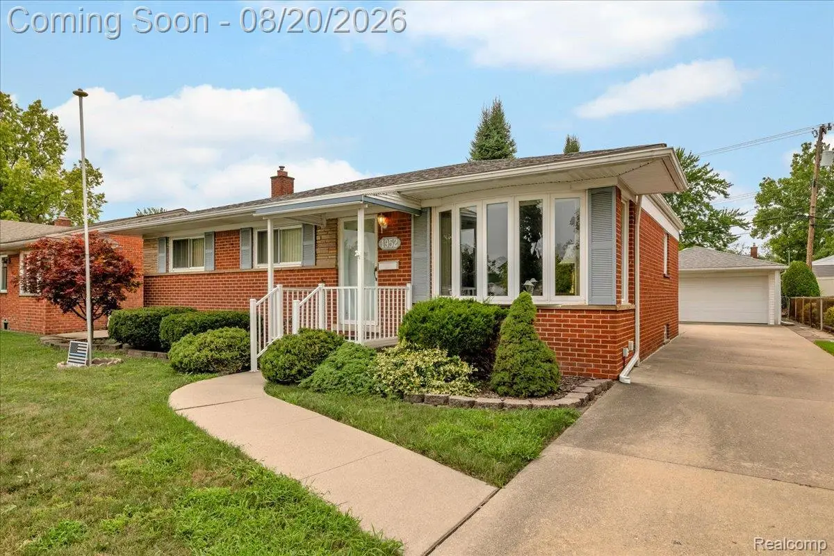 1952 Lakeview Street, Trenton, MI 48183 - #1