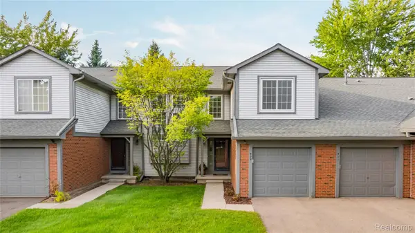 509 Winwood Circle, WalledLake, MI 48390