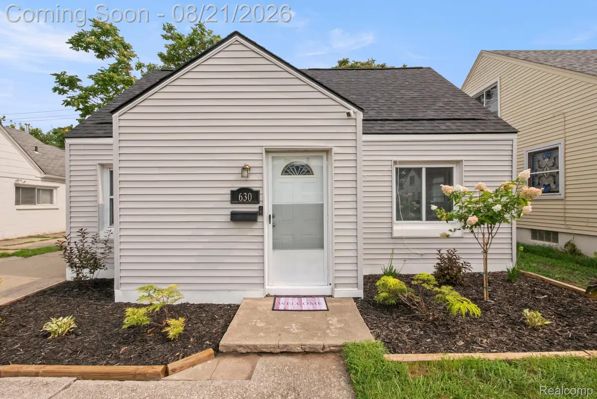 630 White Avenue, Lincoln Park, MI 48146 - #1