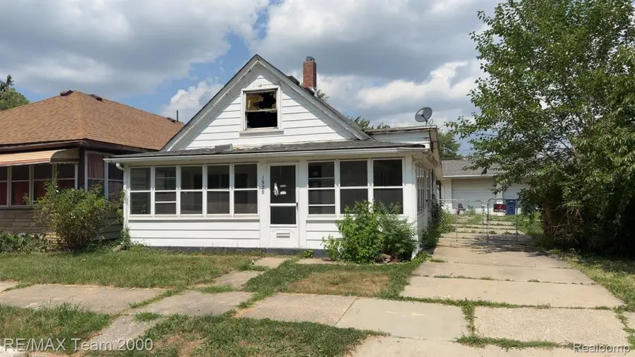 1528 Garfield Avenue, Lincoln Park, MI 48146 - #3