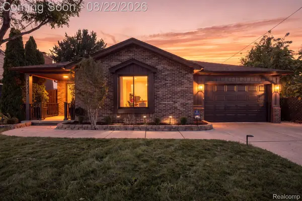 22733 Ridgeway Street, StClairShores, MI 48080