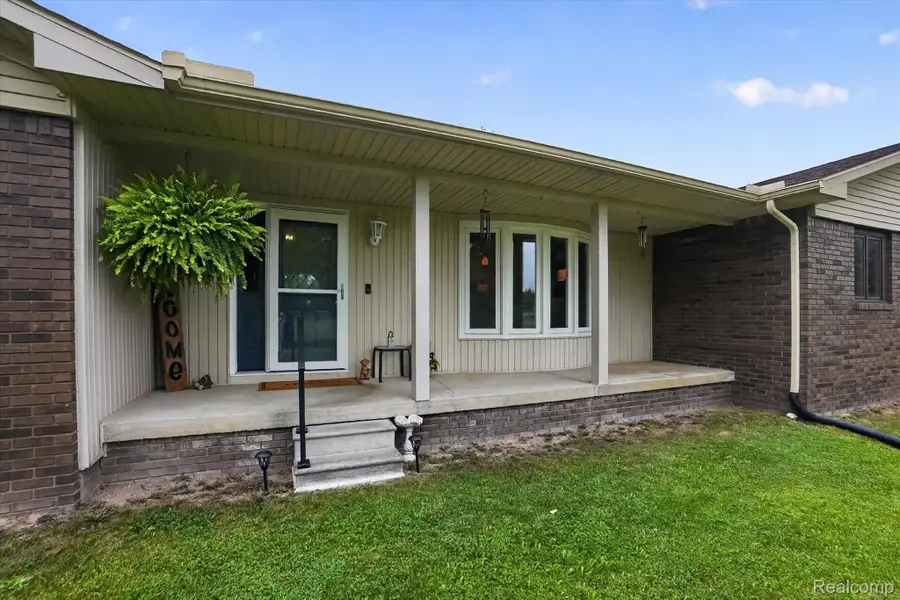 6895 Stow Road, Fowlerville, MI 48836 - #2