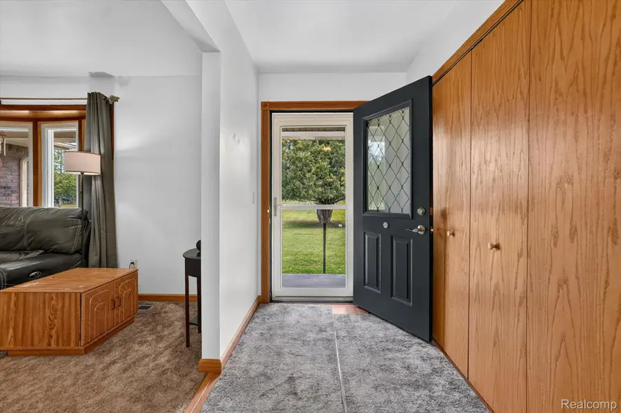 6895 Stow Road, Fowlerville, MI 48836 - #3
