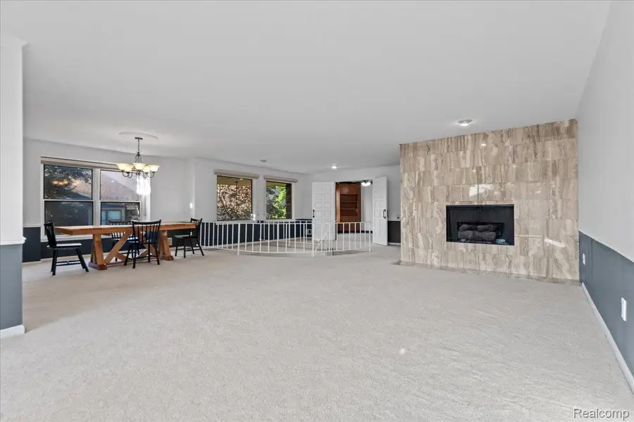 4320 Knightsbridge Lane, West Bloomfield, MI 48323 - #2