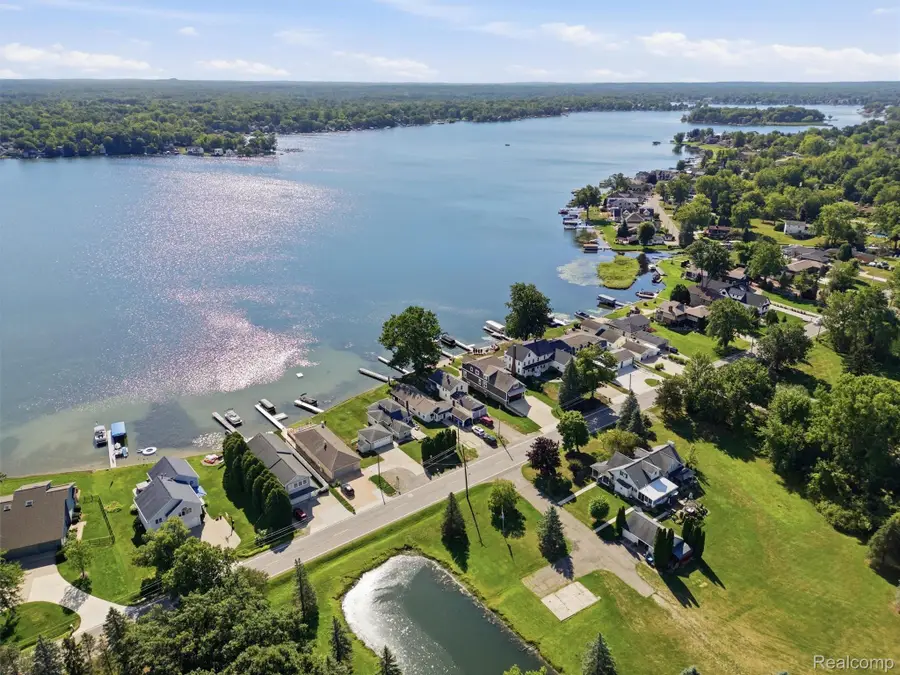 12029 Torrey Road, Fenton, MI 48430 - #3