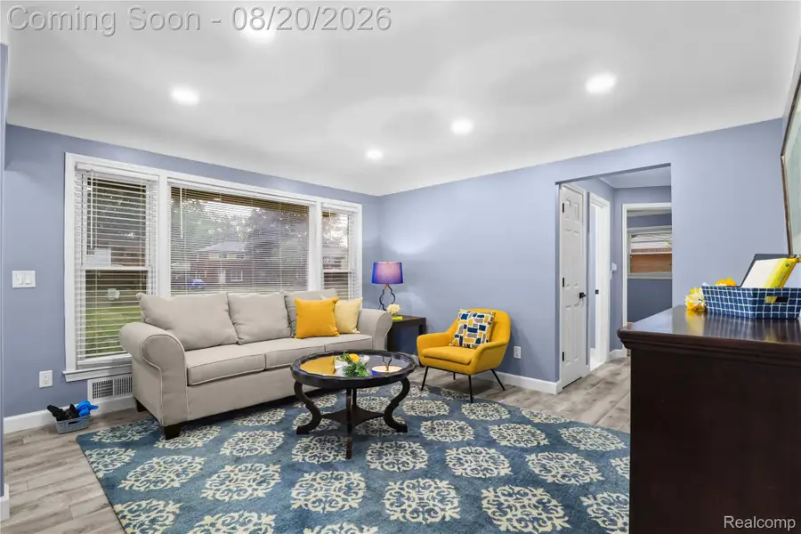 24241 Coolidge Highway, Oak Park, MI 48237 - #2