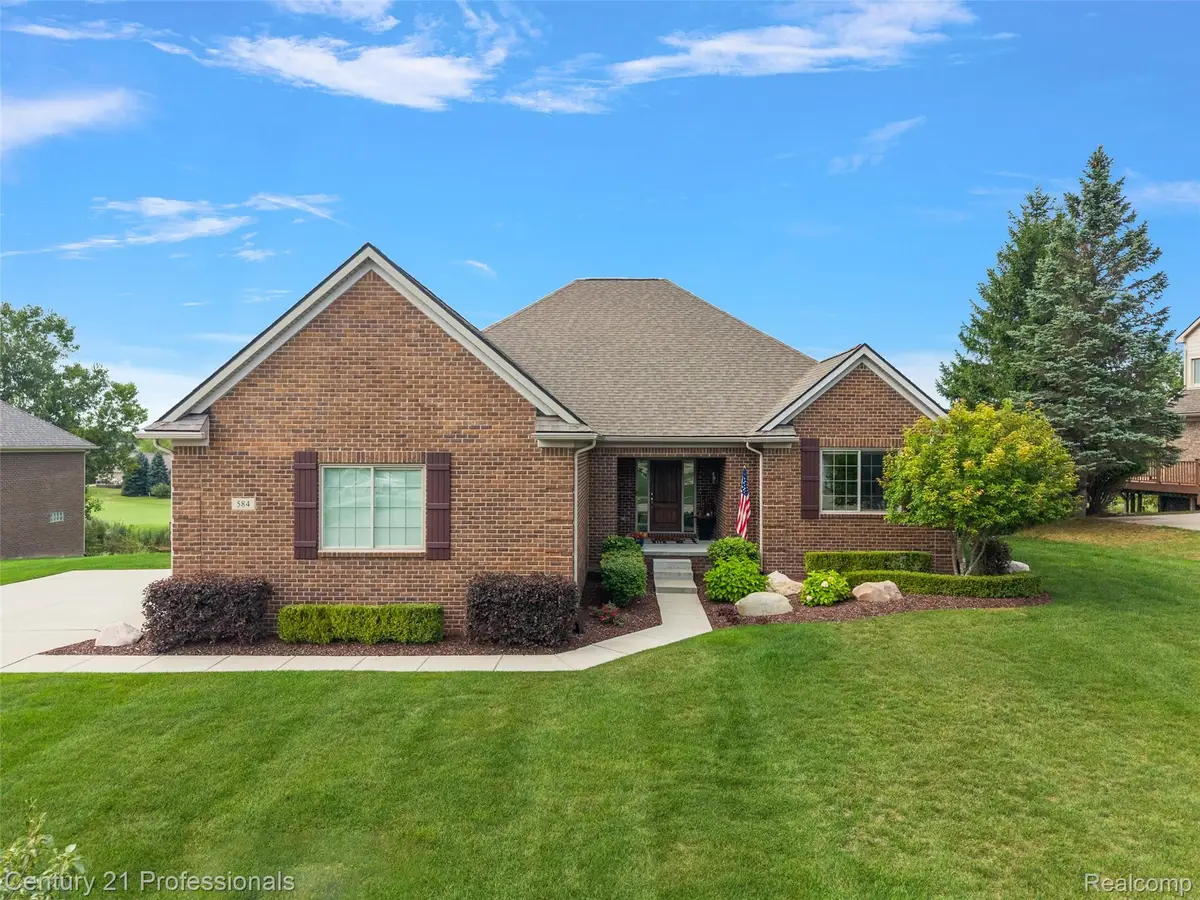 584 Overlook Drive, Oxford, MI 48371 - #1