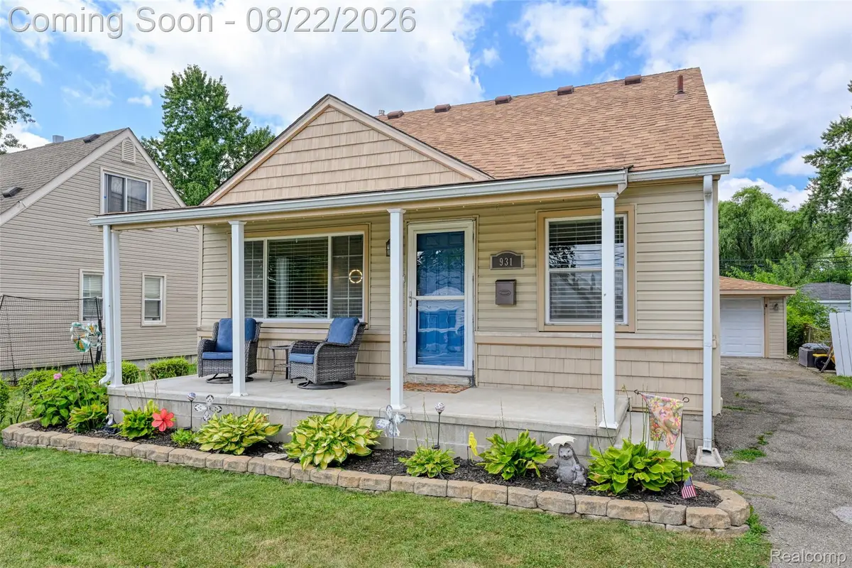 931 Garden Street, Garden City, MI 48135 - #1