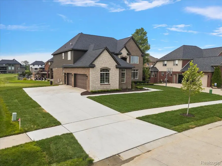 16199 Via Colico, Macomb, MI 48042 - #2