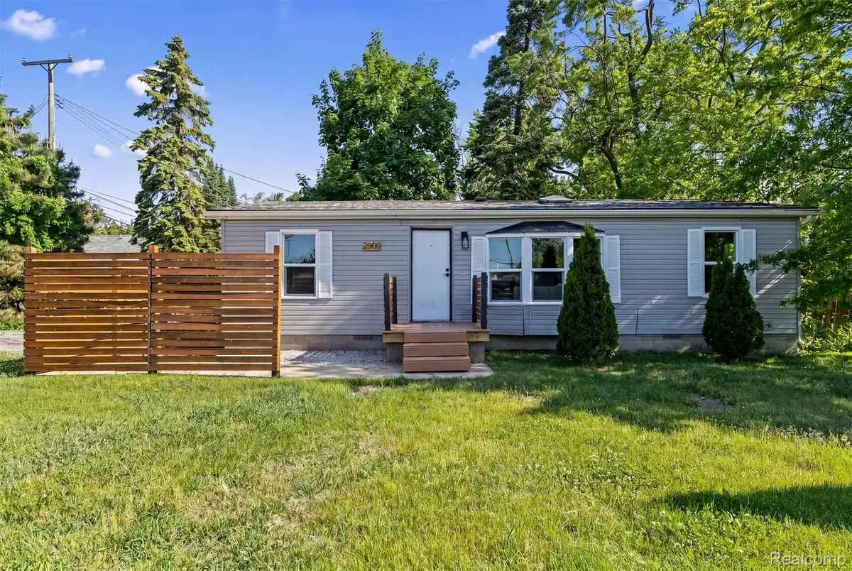 2900 Hensman Street, Keego Harbor, MI 48320 - #1