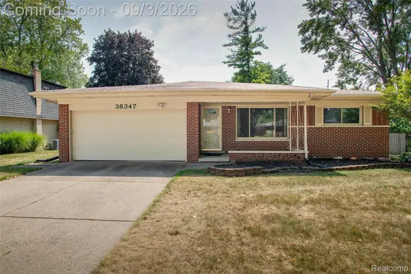 38347 Roycroft Court, Livonia, MI 48154