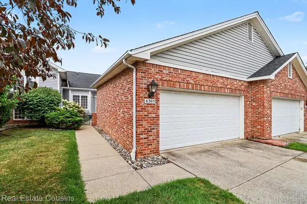 6305 Squire Lake Drive, Flushing, MI 48433