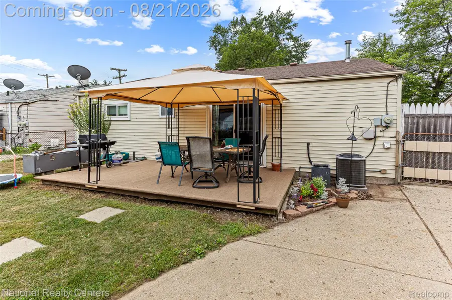 1721 S. Walton Street, Westland, MI 48186 - #2
