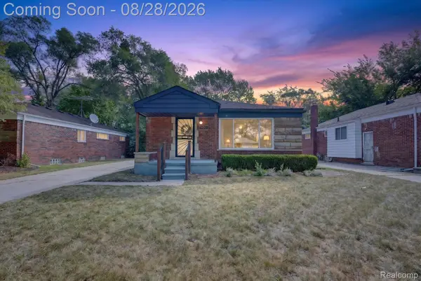 24220 Scotia Road, OakPark, MI 48237