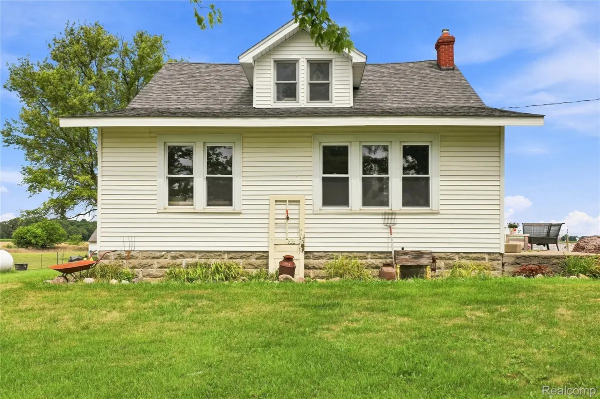 8647 Middleton Road, Corunna, MI 48817 - #1