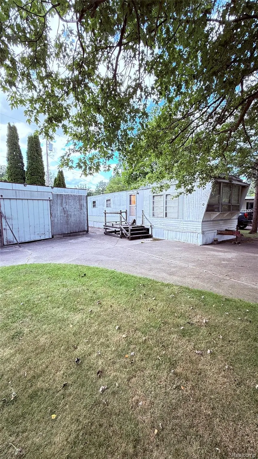 8015 S Huron River Drive, Berlin, MI 48179 - #2