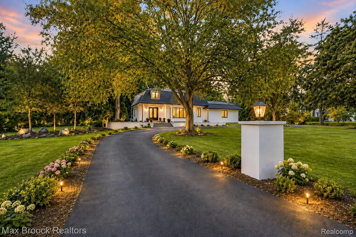 7244 Lahser Road, Bloomfield, MI 48301 - #1