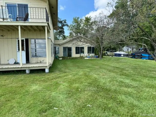 1809 S Windside Drive, West Bloomfield, MI 48324 - #3
