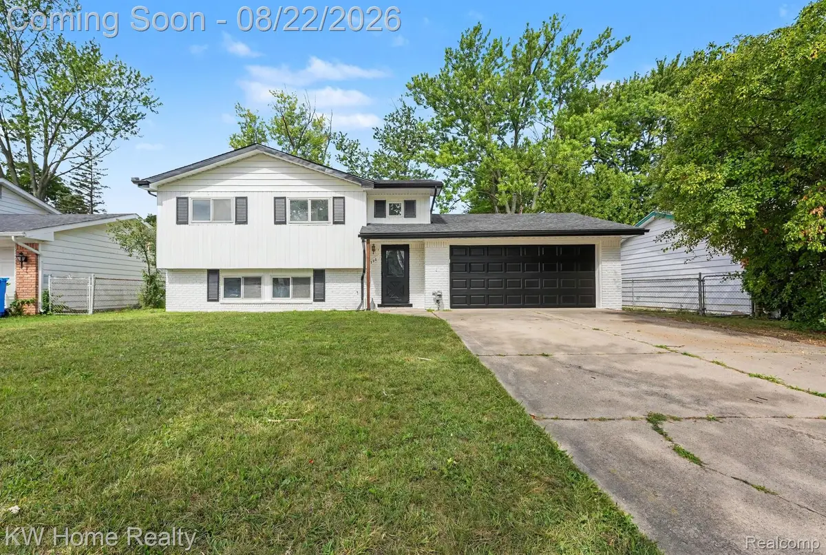 720 Jamestown Road, Auburn Hills, MI 48326 - #1